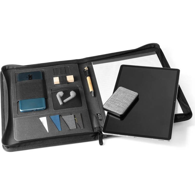 EMERGE FOLDER. A4 folder in recycled polyester (100% rPET) 300D with zipper